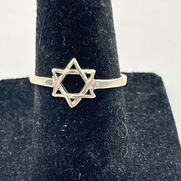 925 Sterling Silver Star of David Ring Simple Classic Midi Ring Size 6.25 - Picture 2 of 5